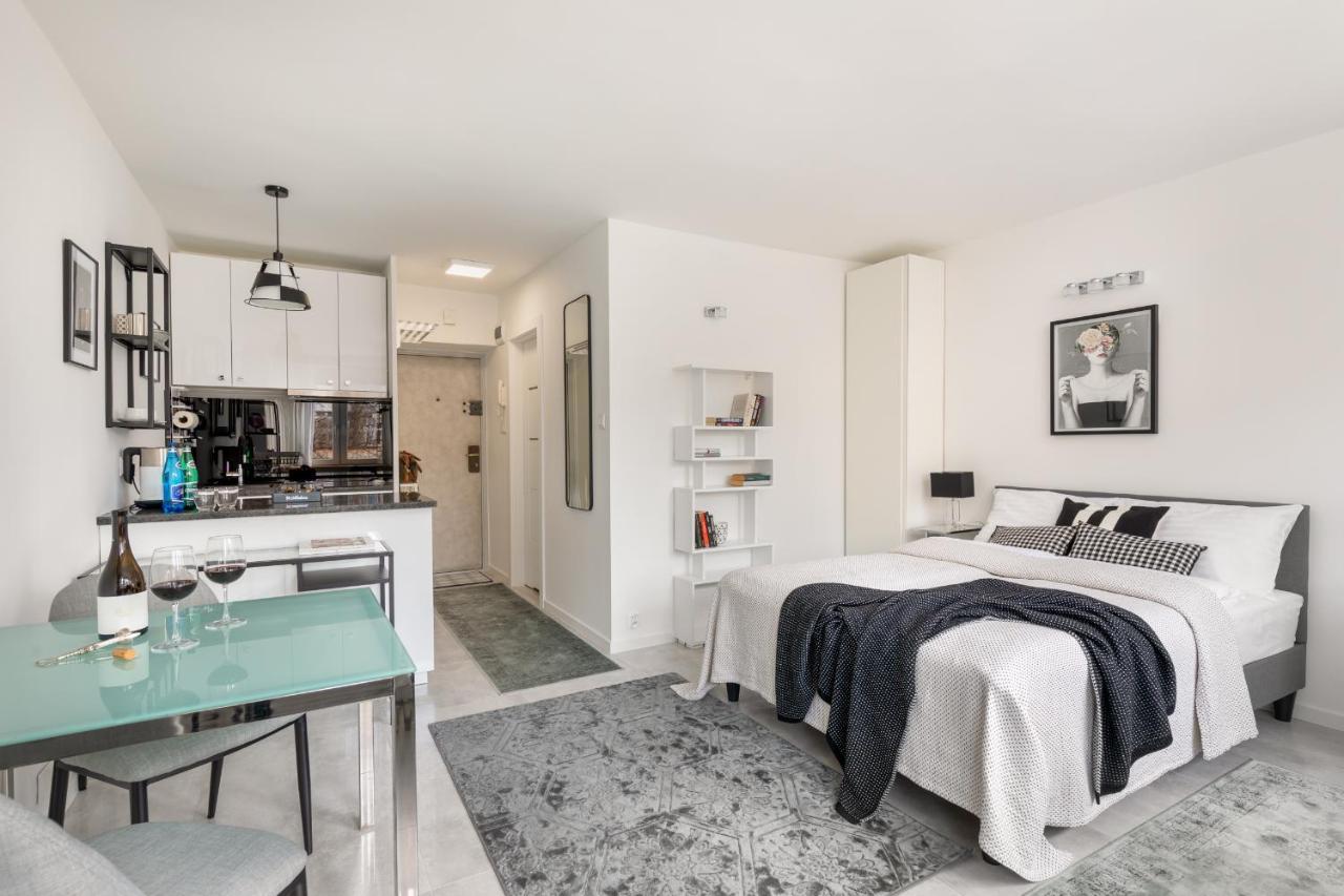 Rent Like Home - Plac Grzybowski 6 Warsaw Luaran gambar